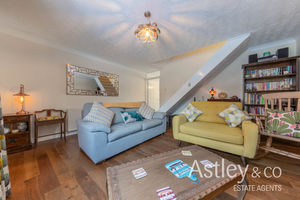 lounge- click for photo gallery